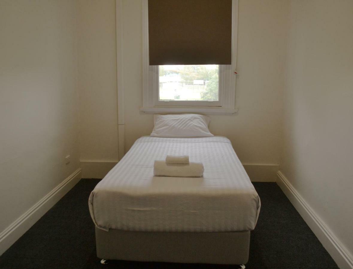 Garden Hotel Dubbo Exterior photo